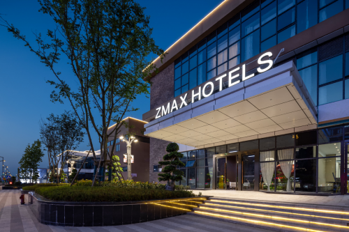 ZMAX HOTELS和潮漫酒店双双入榜迈点2022年7月酒店影响力榜单