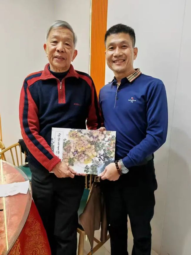 书画名家谢霖坚【国家一级美术师】书画雕塑艺术作品|专题报道